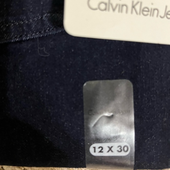 Calvin Klein Boyfriend Jeans size 12 length 30 - Picture 2 of 4